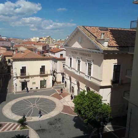 Business Home Piazza Cesare Battisti B&B Residence Фоджиа Экстерьер фото