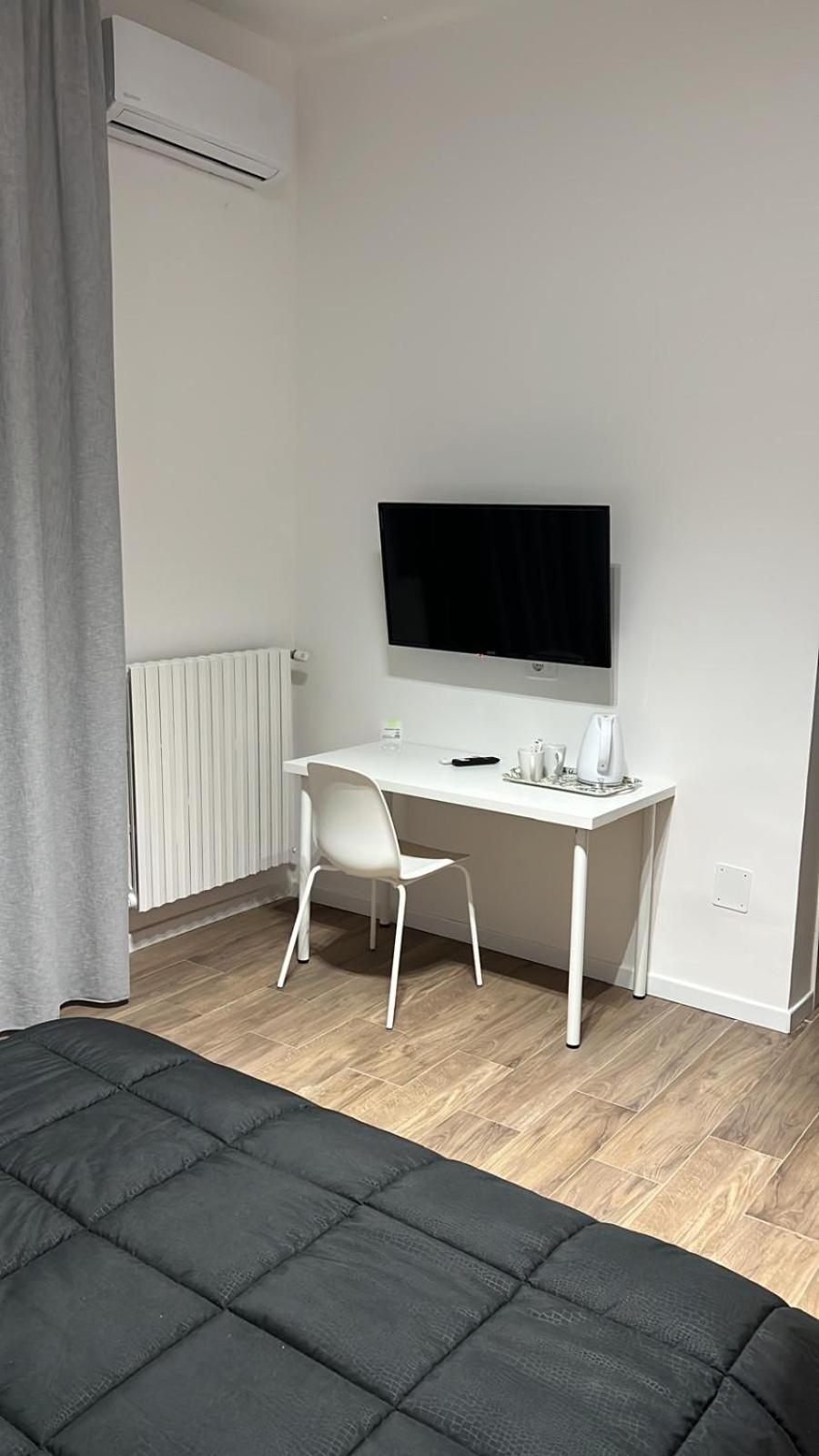 Business Home Piazza Cesare Battisti B&B Residence Фоджиа Экстерьер фото