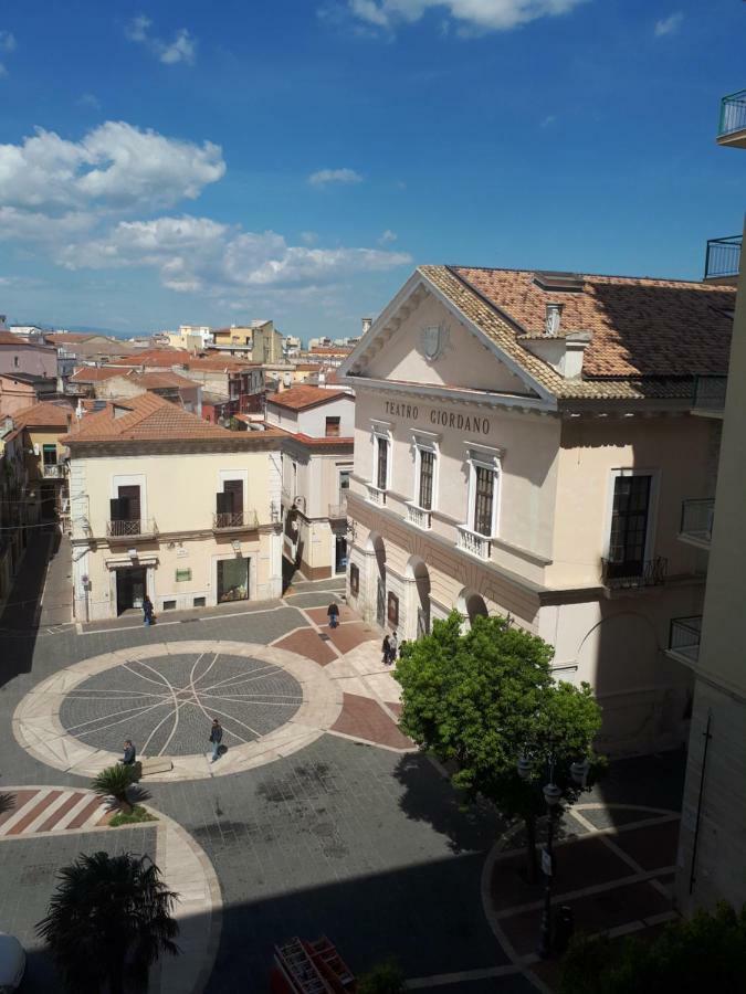 Business Home Piazza Cesare Battisti B&B Residence Фоджиа Экстерьер фото